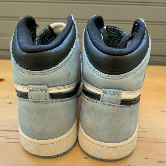 - Jordan 1 Retro OG High University Blue size 6 (GS) - Picture 6 of 9